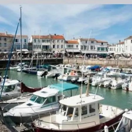 Maison Front De Holiday home *