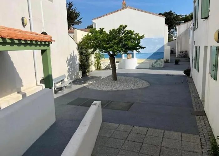 Maison Front De La Flotte